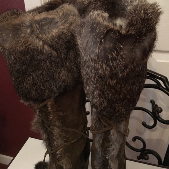 Coach karina suede boots with rabbit fur - Picture 2 of 4